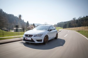 img_KW_Seat-Leon-cupra_001_1200x800
